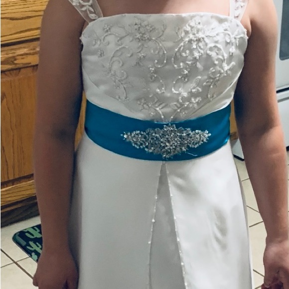 Flower Girl Dress from David’s Bridal. Size 12. - Picture 11 of 11